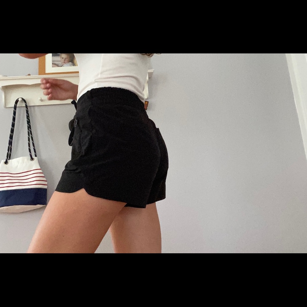 90 degrees shorts